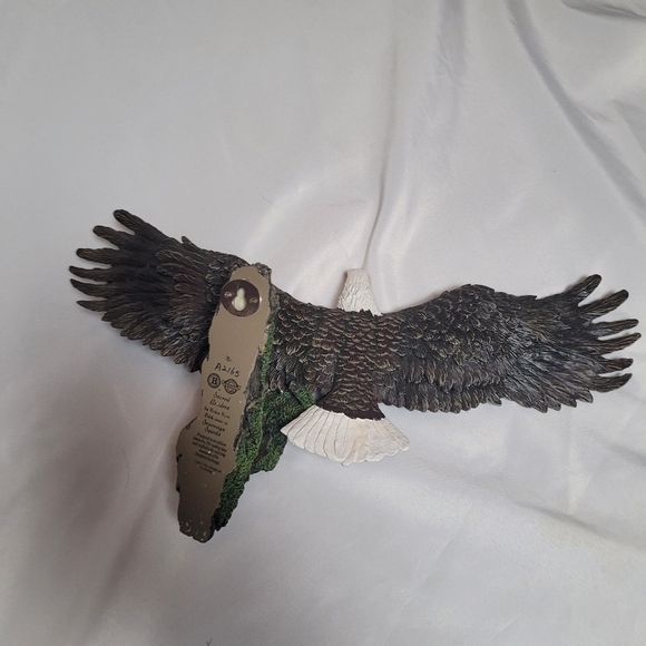 Bradford Exchange Eagle Wall Hanging Sacred Leaders by Robin Koni 2005 - Picture 6 of 12